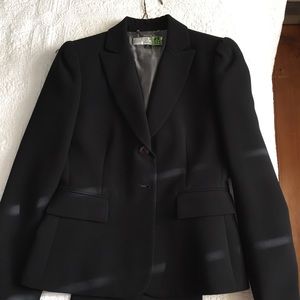 Tahari black suit 2P